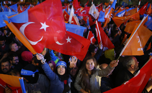 בחירות באיסטנבול (ארכיון) (צילום: רויטרס, חדשות)