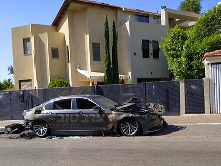 רכבו השרוף של אביה של נועה קירל (צילום: ערב טוב עם גיא פינס, חדשות)