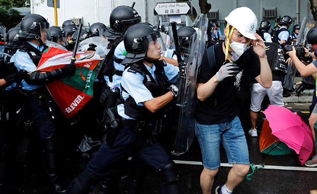 עימותים בהונג קונג (צילום: חדשות)