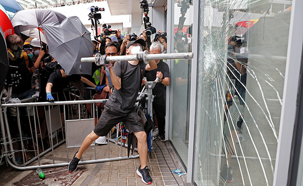 התפרעויות בהונג קונג (צילום: רויטרס, חדשות)