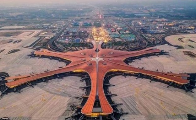 שדה התעופה החדש בסין (צילום: cmm_cografi_mekan_melumatlari, מתוך instagram)