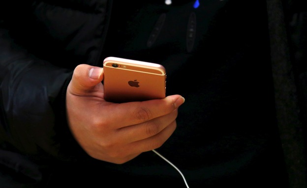 הודעות טקסט, אייפון, סלולר, טלפון נייד (צילום: רויטרס, חדשות)