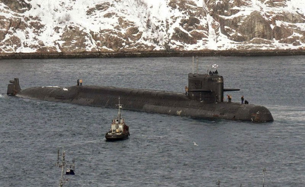צוללת חיל הים הוסי (בפעולה) (צילום: הטלגראף, חדשות)