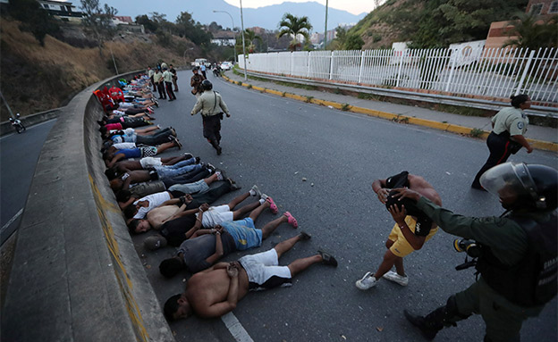 דיכוי מתנגדי משטר בוונצואלה (צילום: רויטרס‎, חדשות)