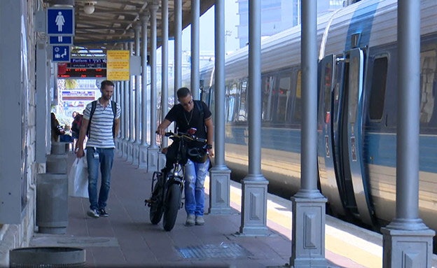 סוף להעלאת אופניים לרכבת? (צילום: החדשות‎)