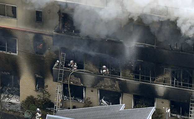 24 נהרגו ולפחות 38 נפגעו בשרפה (צילום: רויטרס, חדשות)