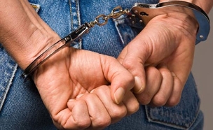 אזיקים, אסיר, כלא (צילום: Lisa S., Shutterstock)