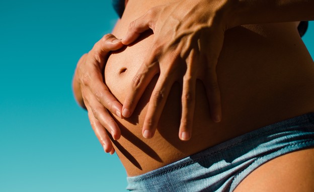 אישה בהיריון (צילום: ignacio campo, unsplash)