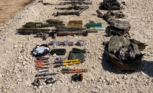 כלי הנשק שנתפסו על המחבלים שניסו לחדור לישראל מעזה (צילום: דובר צה''ל, באדיבות גרעיני החיילים)
