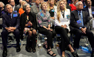 משפחת וולטון בכנס משקיעים של וולמרט (צילום: GettyImages - Rick T. Wilking)
