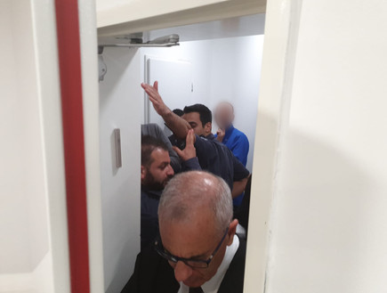 אחד הנאשמים בדקירת הנער בן ה-16 בתל אביב
