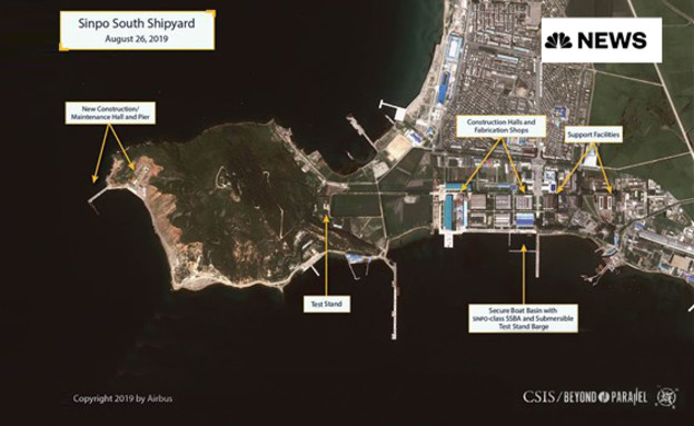 האתר שבו בונה צפון קוריאה צוללת גרעינית‎ (שרטוט: nbc news)