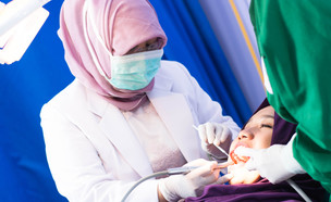 רופאת שיניים חיג'אב (צילום: shutterstock)