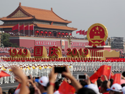 מצעד צבאי בסין לרגל המהפכה הקומוניסטית (צילום: רויטרס_)