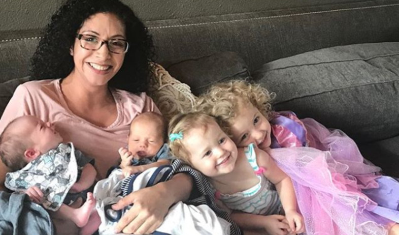 ג'סיקה פרטס וארבעת הילדים של שרון ולייק (צילום: instagram)
