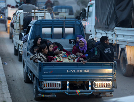 פליטים כורדים (צילום: רויטרס)