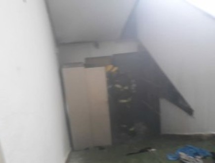 הארון שנשרף בבית הספר בחדרה (צילום: דוברות כבאות והצלה)