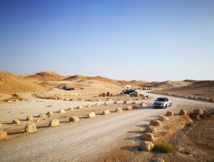 מטיילים בחניון נחל דרגה (צילום: אסף שלמה מזרחי, רשות הטבע והגנים)