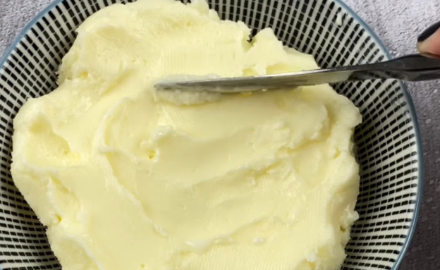 חמאה ביתית, שטרודל (וידאו AVI: מתוך עמוד הפייסבוק "שטרודל")