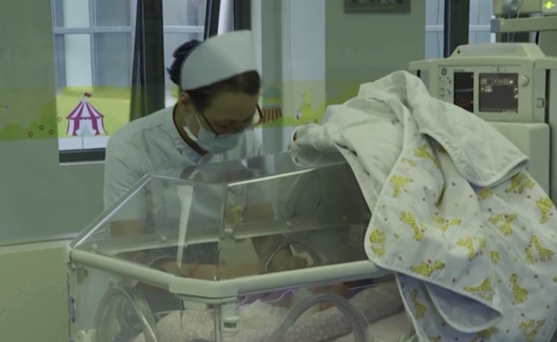 סינית בת 67 ילדה אחרי היריון טבעי (צילום: CNN SOURCE)