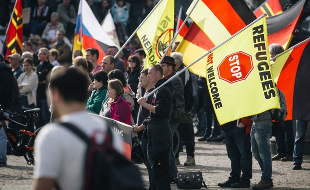 הפגנות אנטי מהגרים ואנטישמיות בדארסדן, גרמניה (צילום: skynews)