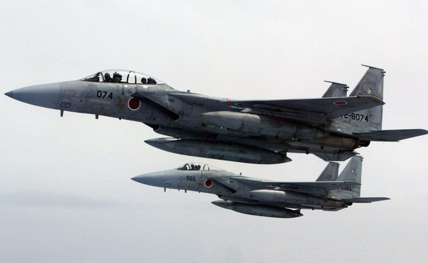 מטוסי 15-F בתרגיל (צילום: Koichi Kamoshida/Getty Images)