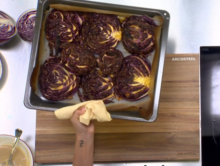 סטייק כרוב סגול (וידאו AVI: מבשלים עם קשת - רותי רוסו)