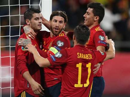 נבחרת ספרד. יותר נציגים לוויאריאל מברצלונה וריאל ביחד (Getty) (צילום: ספורט 5)