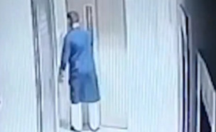 נכנס למעלית ונפל בפיר (וידאו WMV: יוטיוב\Ground zero E News)