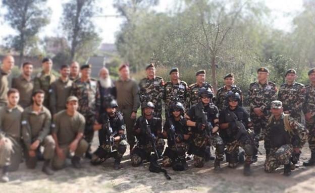 אימון משותף עם צבא נפאל (צילום: NepaleseArmyHQ)