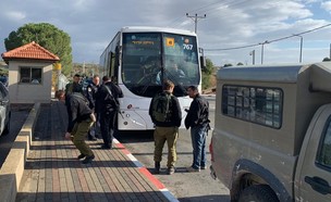 חשד לירי לעבר אוטובוס תלמידים בשומרון (צילום: מועצה אזורית שומרון)