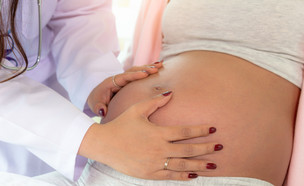 הריון, לידה, רופאים (אילוסטרציה: Nutlegal Photographer, shutterstock)