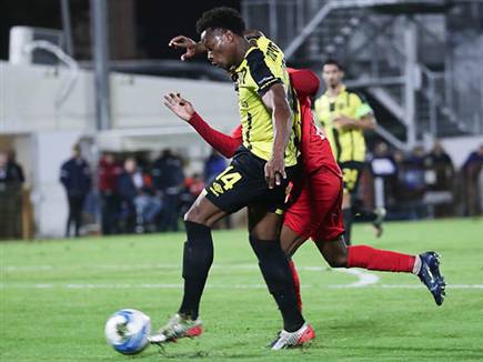 לוי גארסיה הצליח להציל לירושלמים נקודה (צילום: דני מרון)