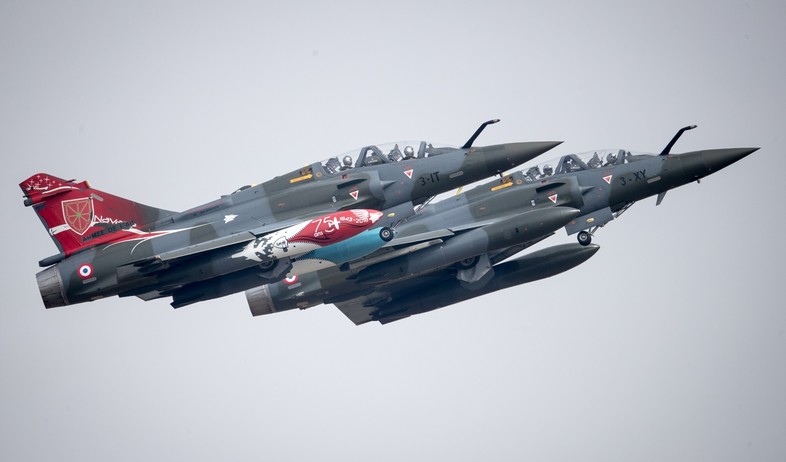 מטוסי קרב מיראז' (צילום: Matt Cardy/Getty Images)