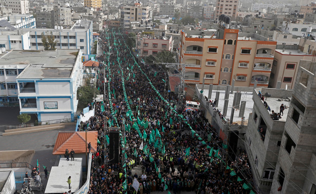   תהלוכה לציון 32 שנים להקמת החמאס בעזה (צילום: רויטרס, רויטרס_)