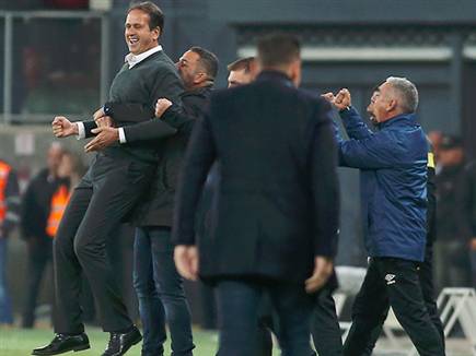 רוני לוי יכול לחייך (אלן שיב)