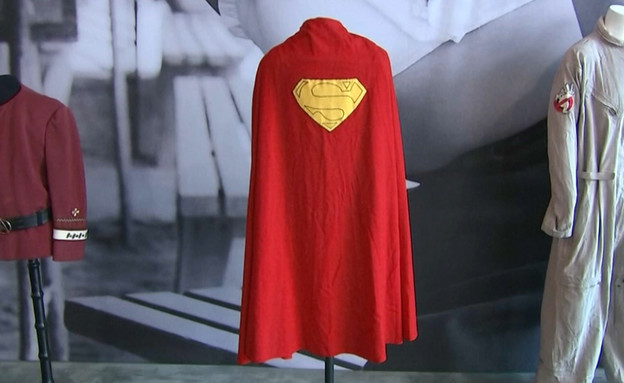 בכמה נמכרה הגלימה המקורית של סופרמן?