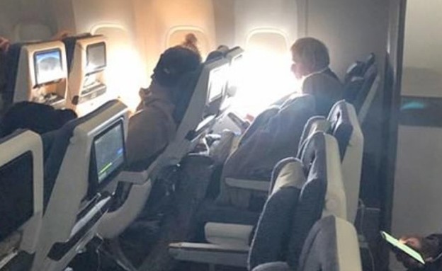 ראש ממשלת בריטניה וזוגתו טסים במחלקת תיירים