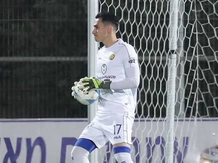 יאניוטיס, משחק ראשון מאז הפציעה (דני מרון)