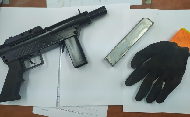 כלי נשק שנתפס בשנה האחרונה במגזר הערבי (צילום: משטרת ישראל)