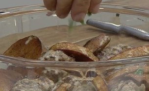 קבב כבש ותפוחי אדמה (וידאו AVI: מבשלים עם קשת - רותי רוסו)