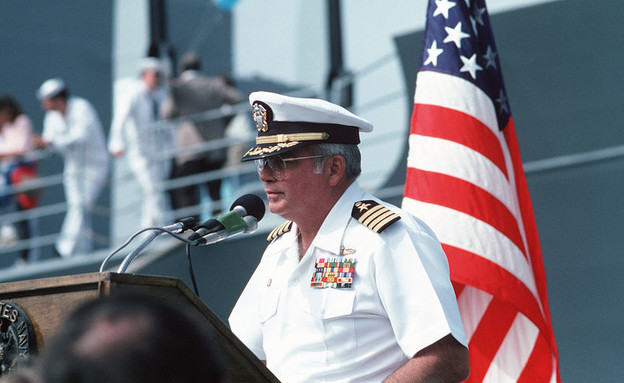 קפטן רוג'רס  (צילום: הצי האמריקאי)