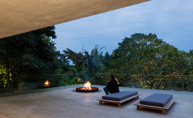 17 - בית בברזיל, עיצוב studio mk27 (צילום: Fernando Guerra)