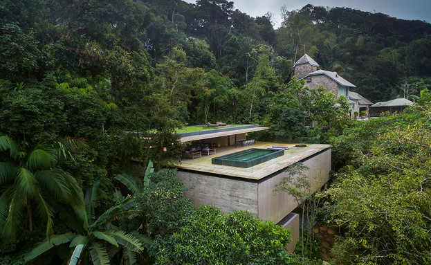 14 - בית בברזיל, ג, עיצוב studio mk27 (צילום: Fernando Guerra)