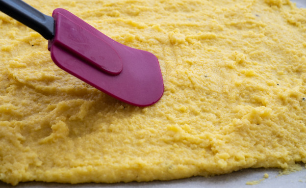 שקשוקה טבעונית - הפולנטה