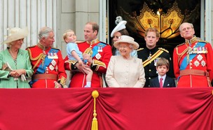 משפחת המלוכה הבריטית (צילום: Lorna Roberts, shutterstock)