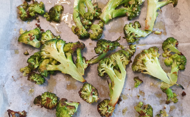 ברוקולי צלוי - תמונת אמצע הדרך