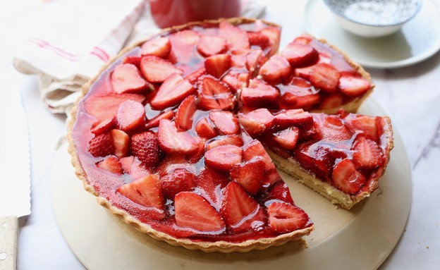 טארט וניל עם ג'לי ותותים - פרוס