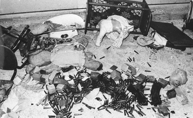 חדר הילדים בקיבוץ "משגב עם" לאחר מתקפת הטרור  (צילום: הרמן חנניה, לע"מ)
