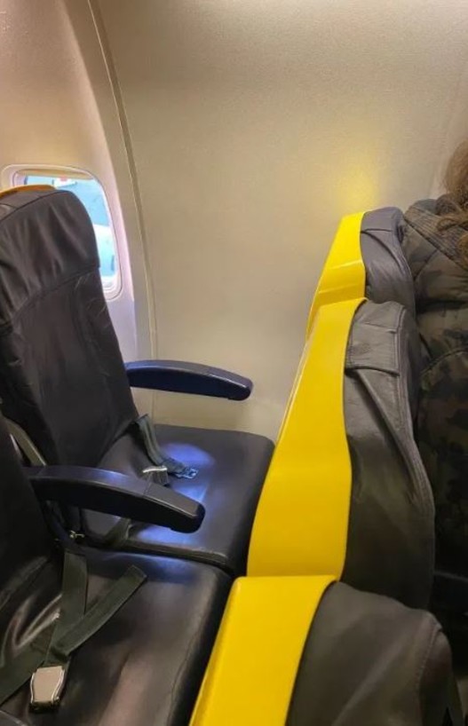 מושב ללא חלון (צילום: טוויטר)